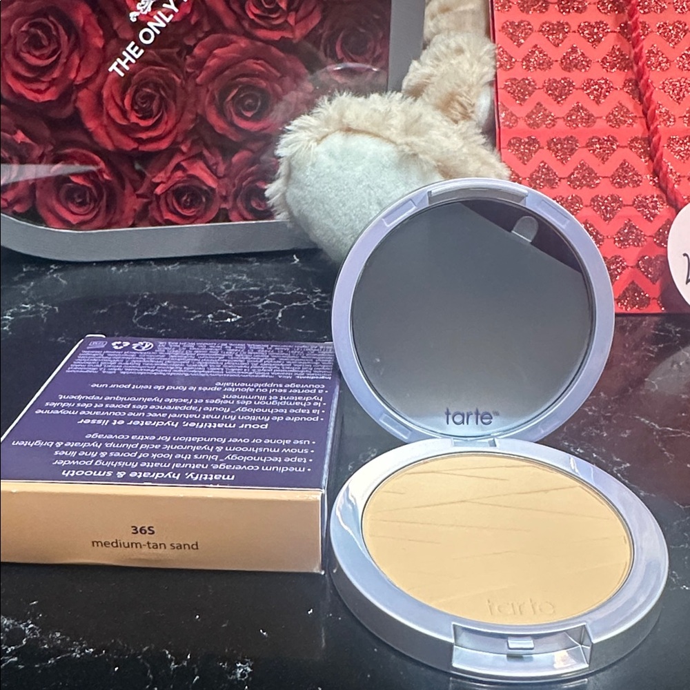 Tarte Medium-Tan Sand Compact Powder